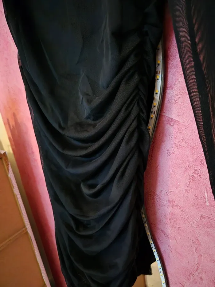 Robe noir - photo numéro 4