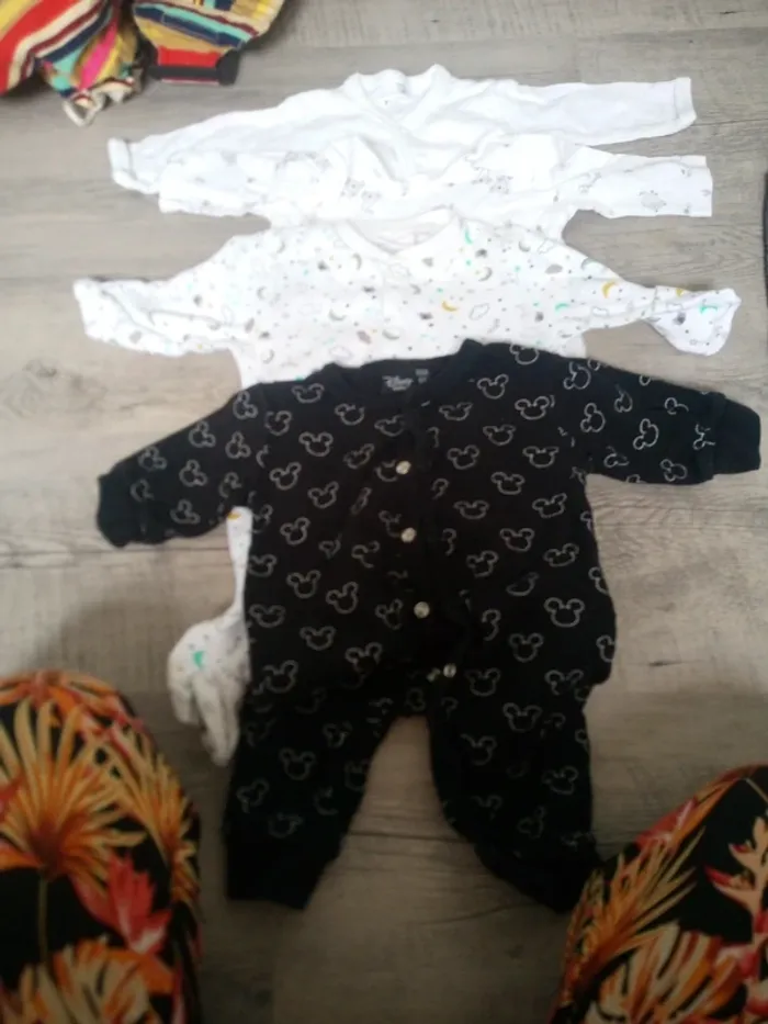 Lot vêtements naissance - photo numéro 7