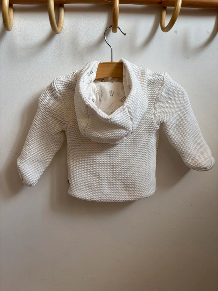 Veste blanche 3 mois - photo numéro 4