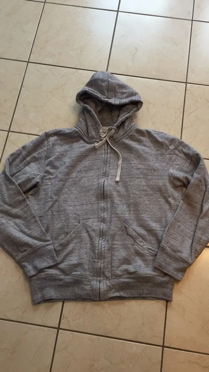 Sweat à capuche