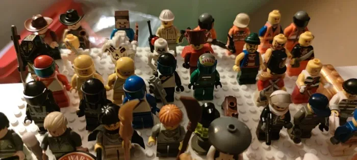 Gros lot de figurines lego star wars, Ninjago, Harry Potter, Minecraft, Technic, City - photo numéro 4