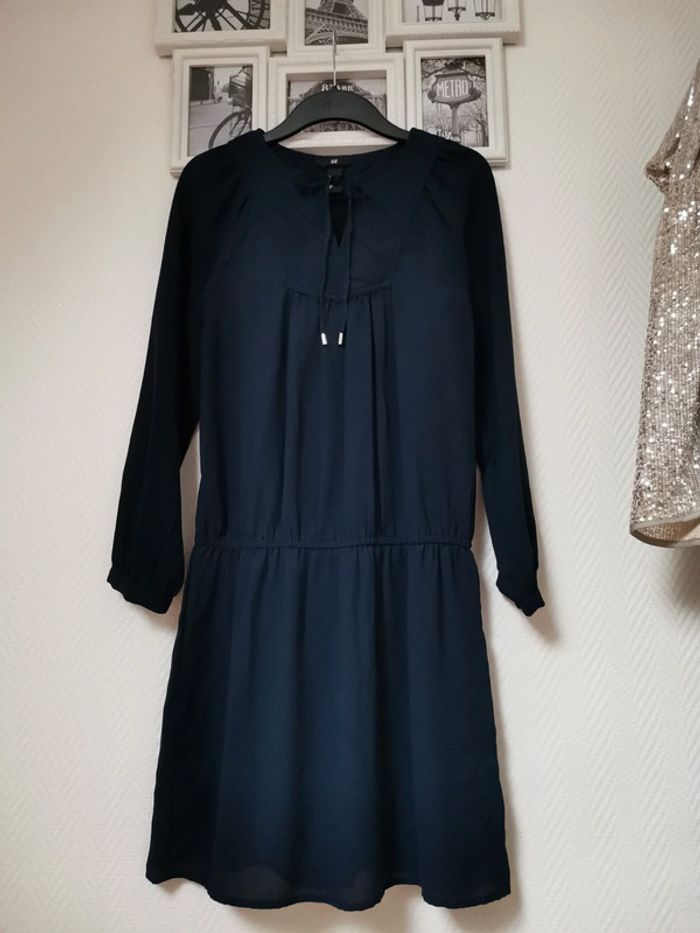 Très jolie robe marine | taille 36 - photo numéro 3