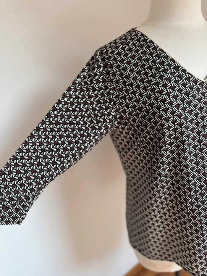 Superbe blouse fluide neuve Rue des Abesses 🌸 T 2 38 40 - photo numéro 4