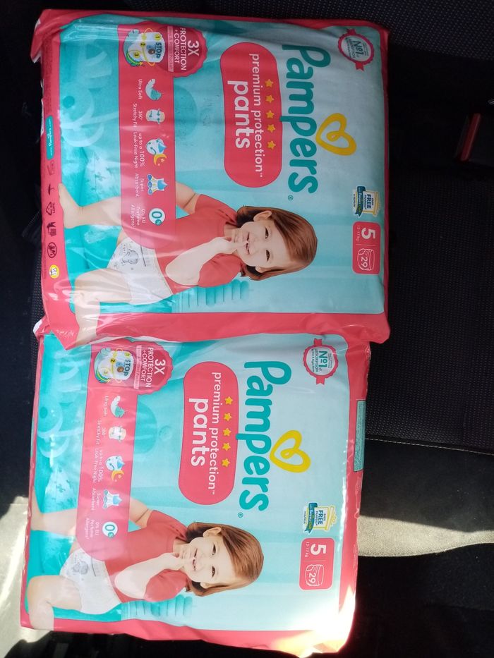 Lot 58 pants pampers premium protection taille 5