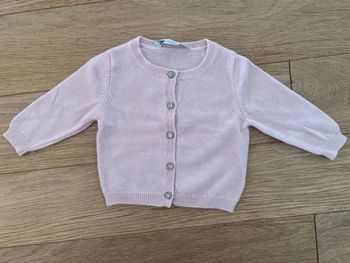 Gilet 100% cachemire fille très bon état taille 6 mois oscar et Valentine