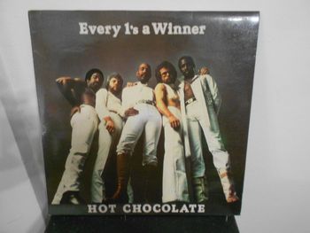 hot chocolate : every 1's a winner (england)