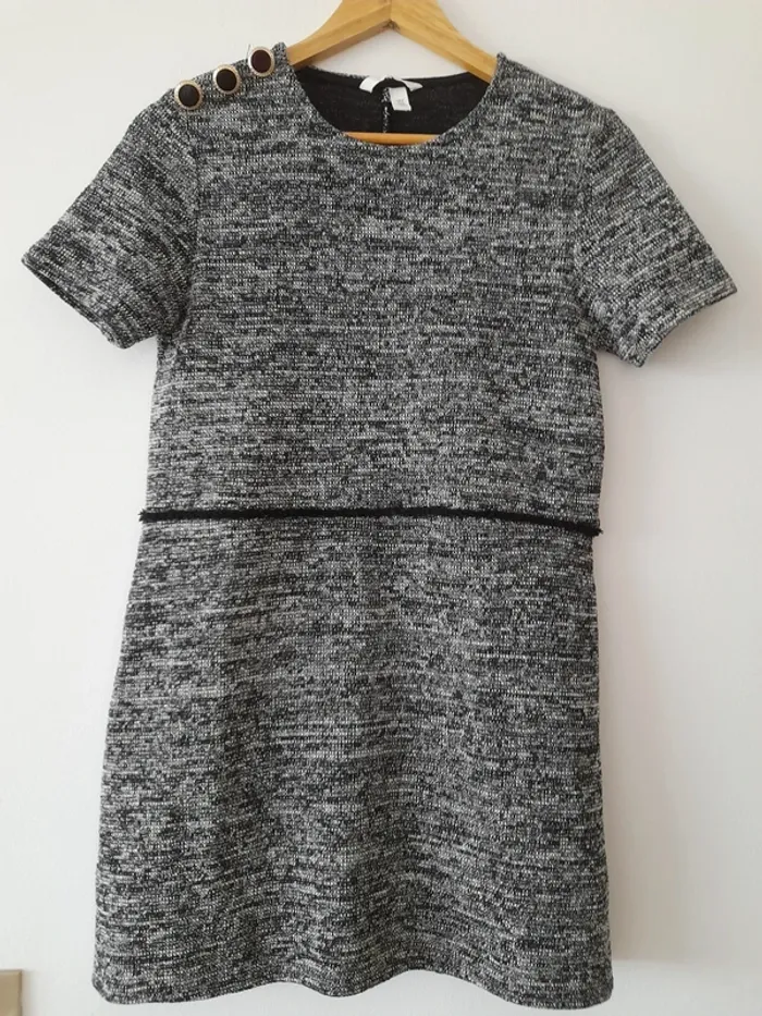Robe courte forme droite