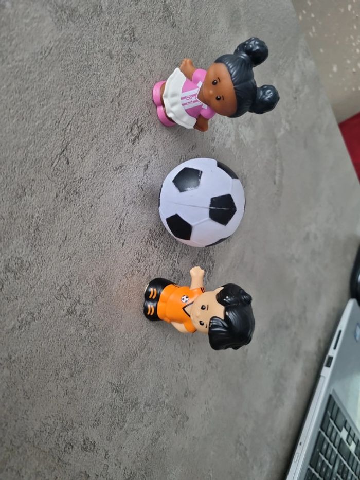 Lot littlepeople foot