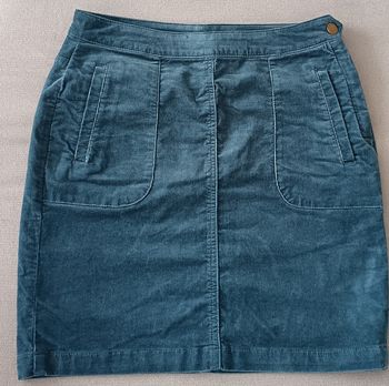 Jupe courte C&A taille 38 en très bon état