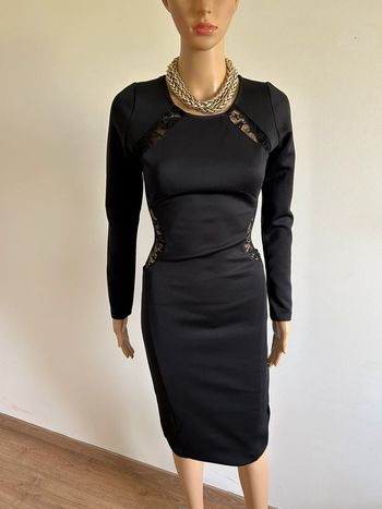 Robe noire neuve mi longue avec dentelle Chic by Lirette taille S