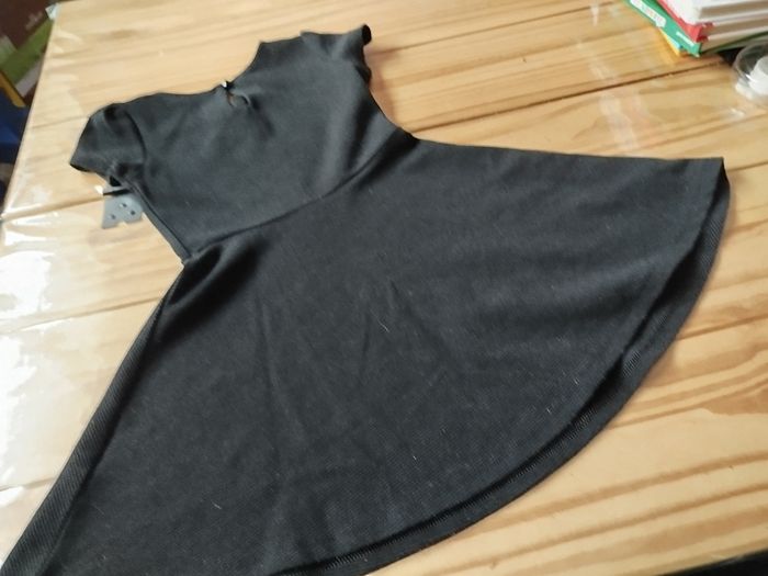 Robe noire - photo numéro 4