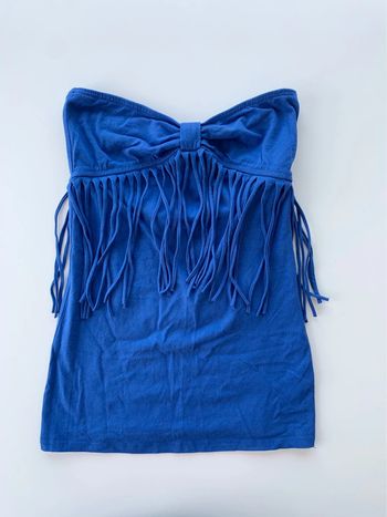 Top épaules dénudés à franges