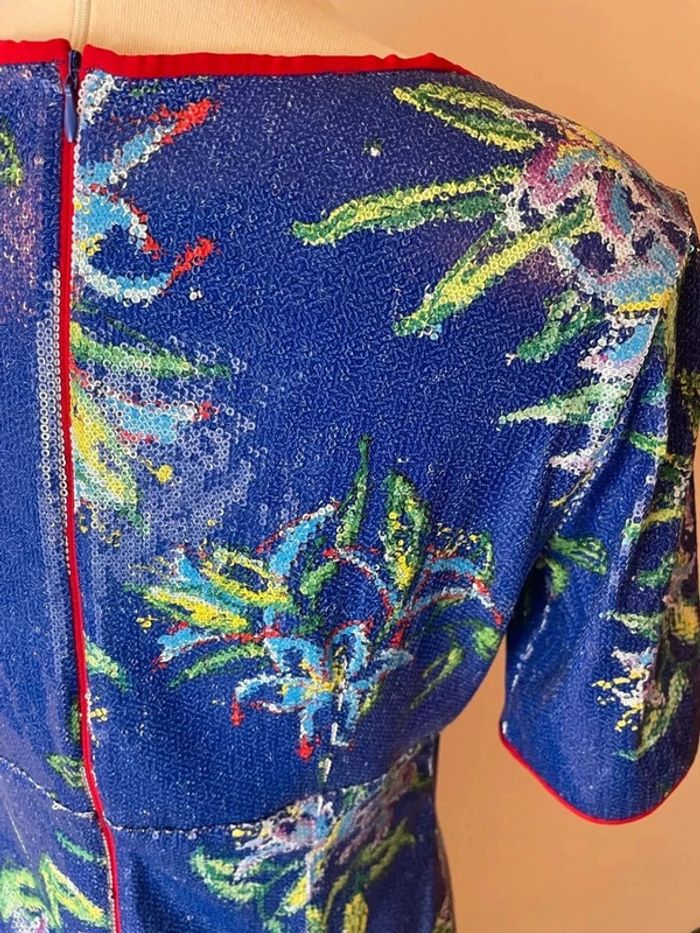 Incroyable robe bleu à sequins - photo numéro 6