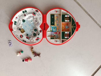 Polly Pocket Bluebird 1989 Polly's musical Holiday Compact Christmas Wonderland coeur rouge Noel hiv