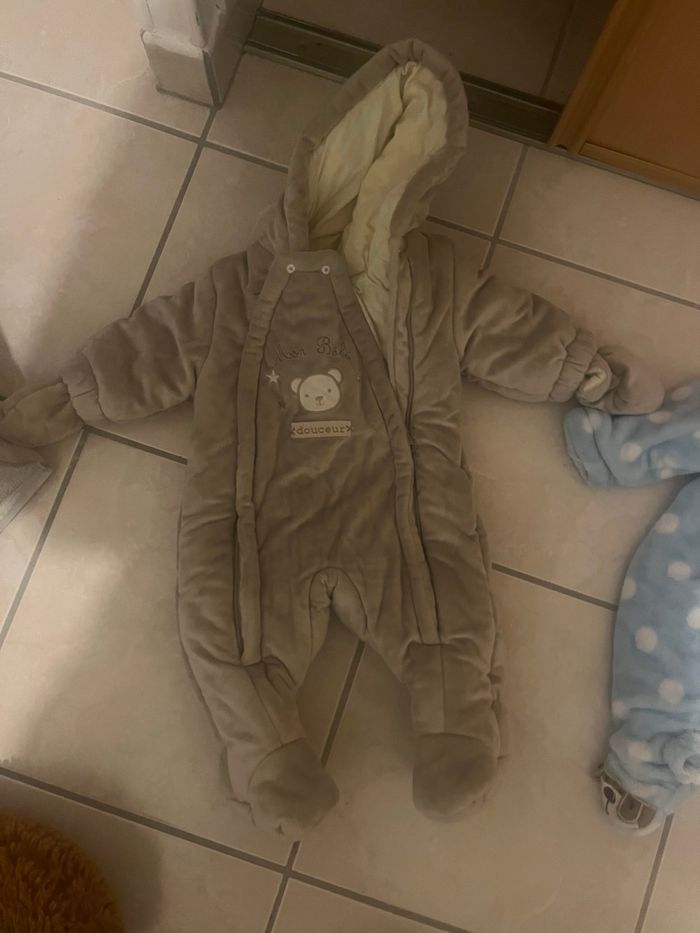 Combinaison 1-3mois - photo numéro 2