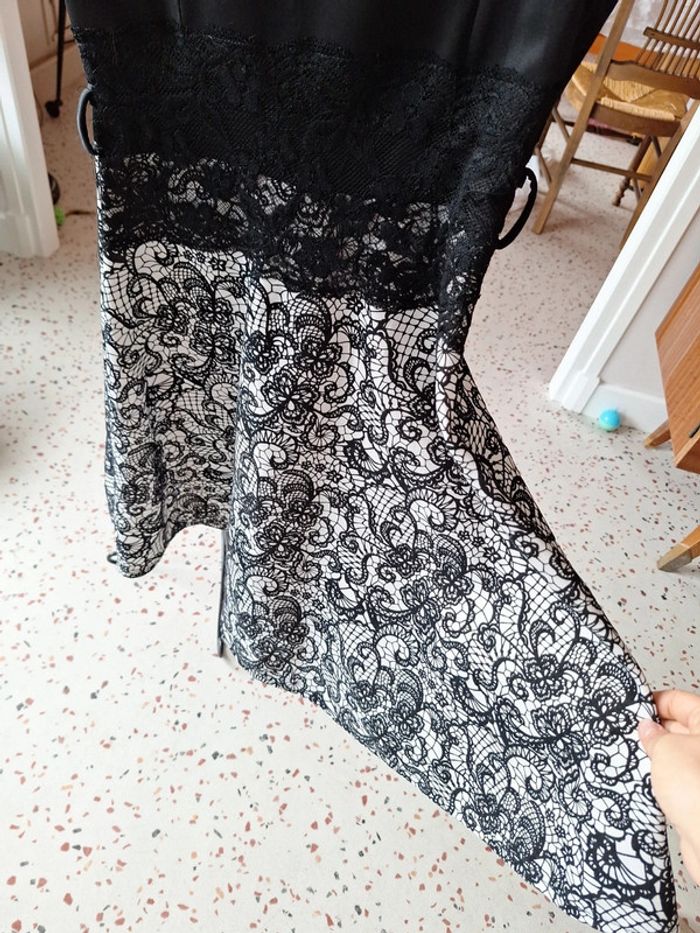 Robe sans manches taille M un peu épaisse 👻 - photo numéro 2