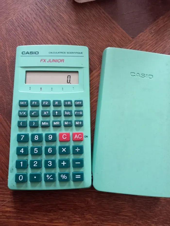 Calculatrice fx junior - photo numéro 2