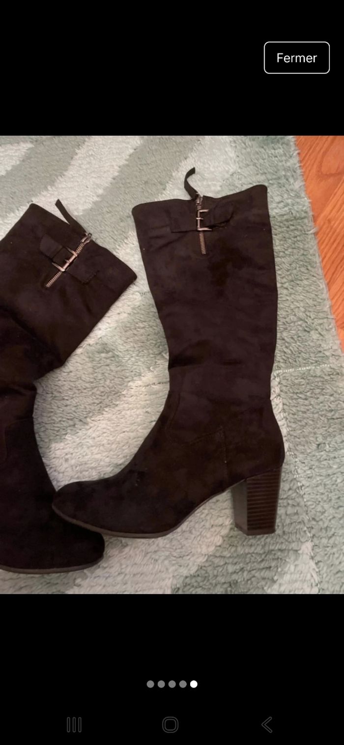 Bottes hautes a talons haut taille 40 parfait état - photo numéro 2