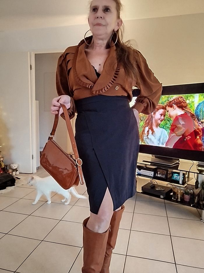 Jupe Tailleur ZARA vintage fendu - photo numéro 5