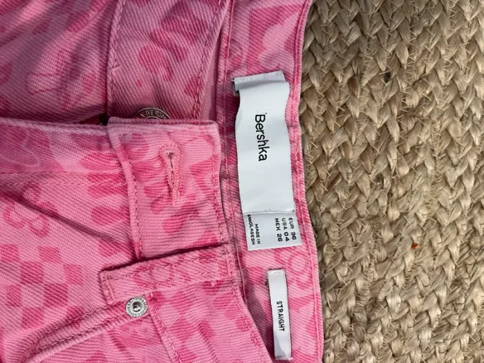 Jean straight Bershka rose motif - photo numéro 3