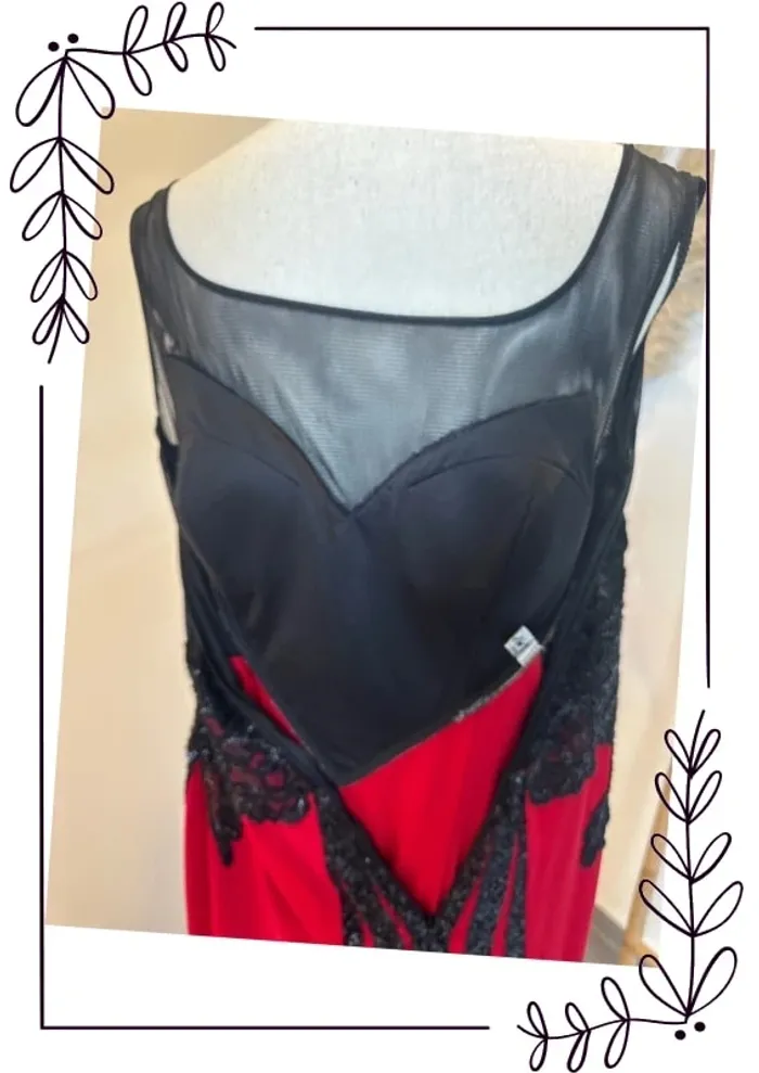 Sublime robe longue cocktail rouge et noir - photo numéro 16