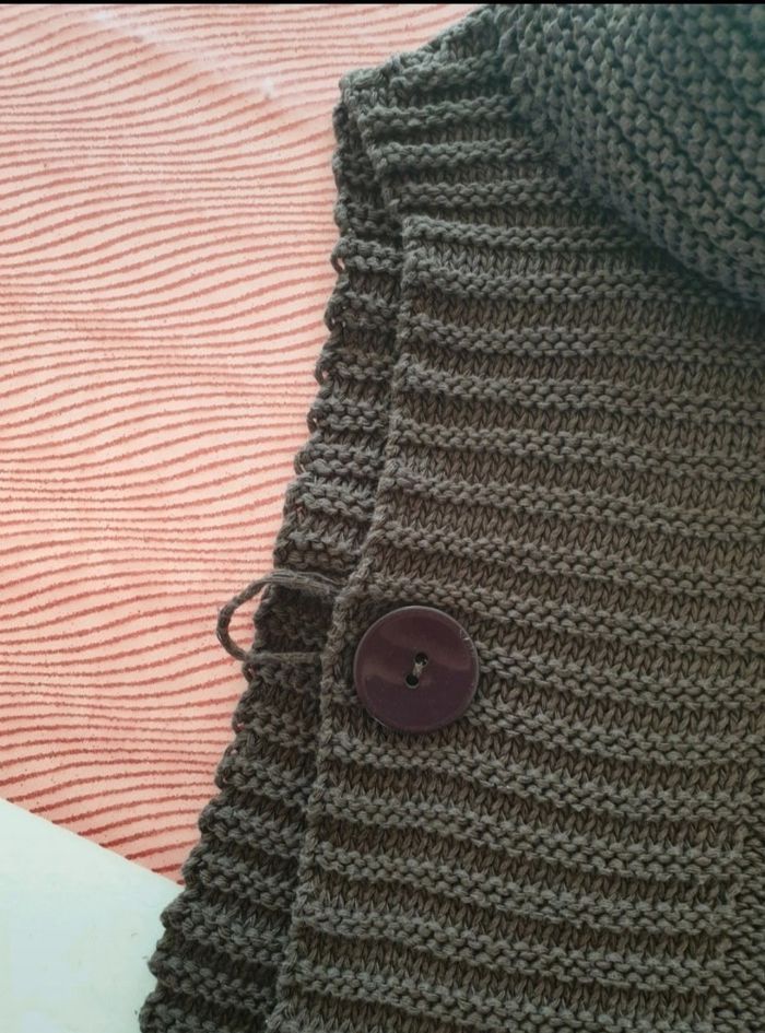 Pull poncho 5ans nky - photo numéro 3