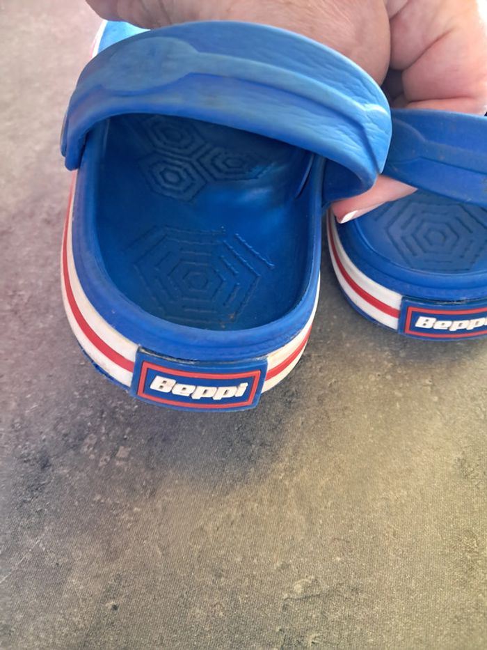paire de sabots " crocs" pointure 30/31 BEPPI - photo numéro 3
