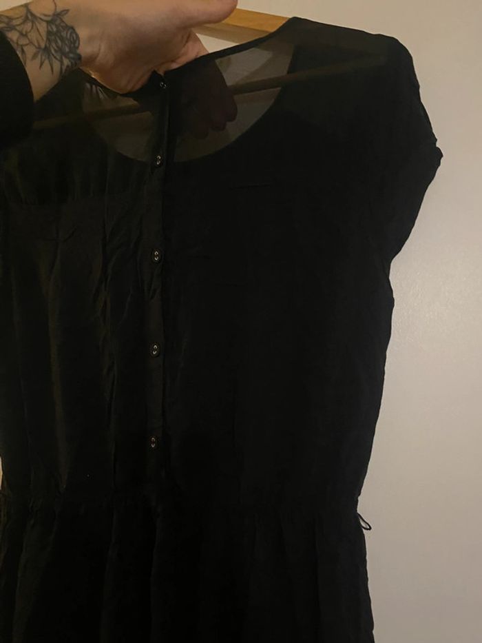 Petite robe noire H&M taille S - photo numéro 4