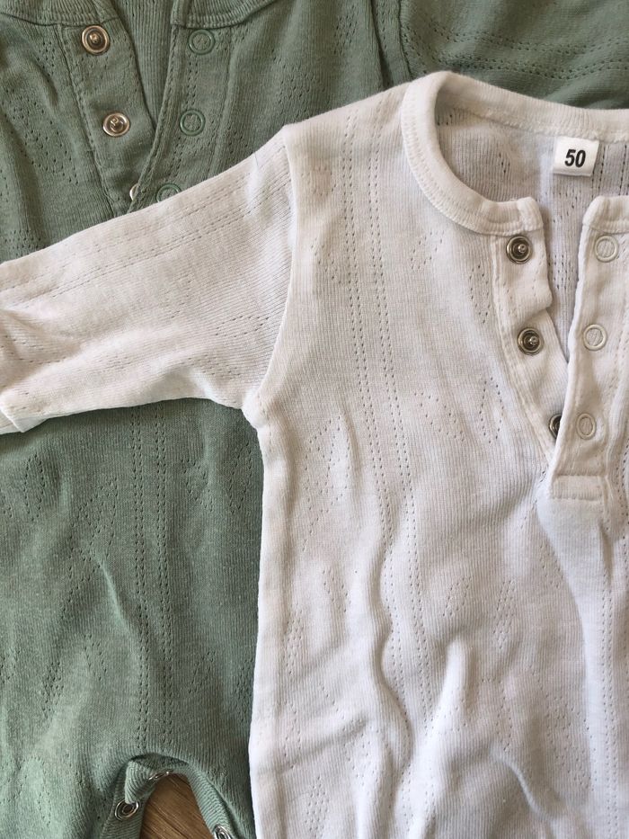 Lot de deux grenouillères / combinaison en coton - photo numéro 2