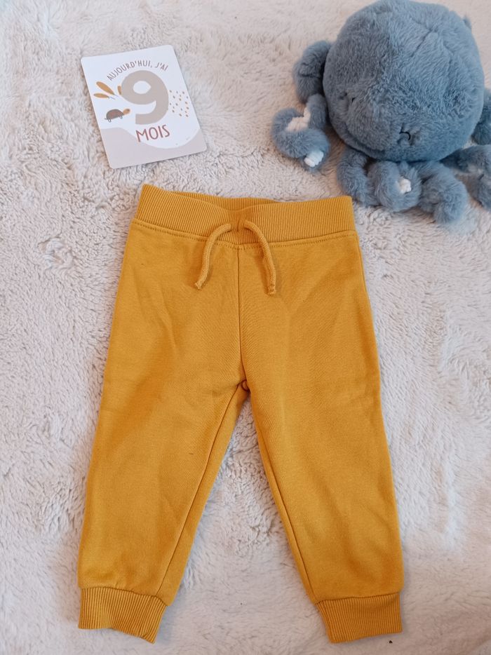 Pantalon 9-12 mois Primark