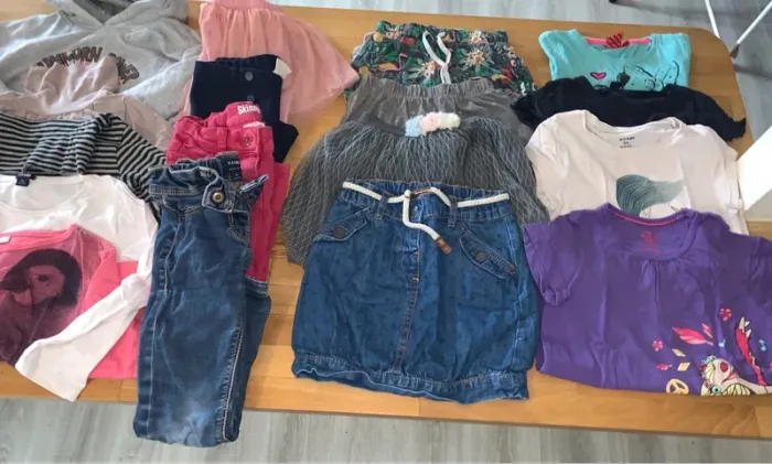 Lot fille 4 ans