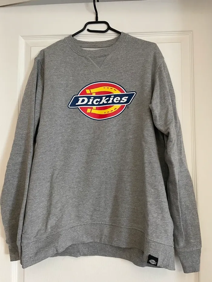 Sweat gris