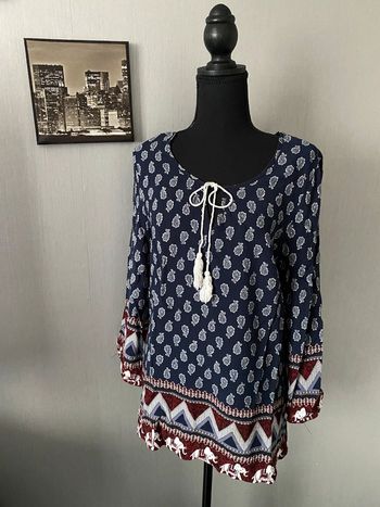 Blouse bleu marine à motifs cordon blanc