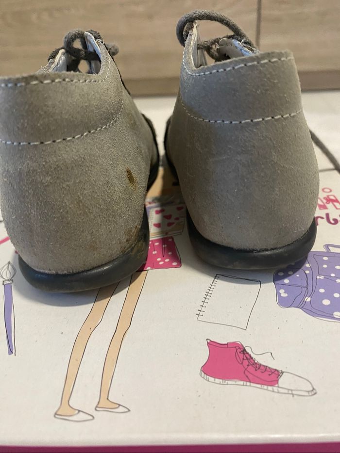 Belle chaussures orchestra cuir en TBE taille 21 - photo numéro 3