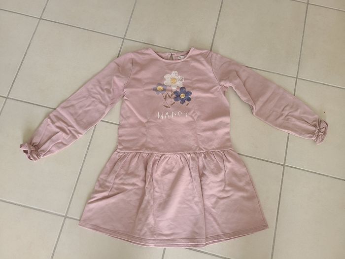 Ensemble robe et legging  
Taille 10 ans - photo numéro 2