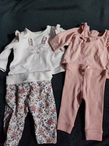 Lot vêtements bébé fille 1 mois