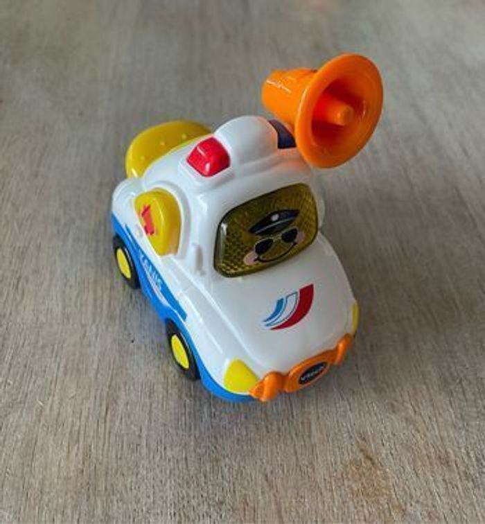 Garage Vtech et 5 voitures - photo numéro 6