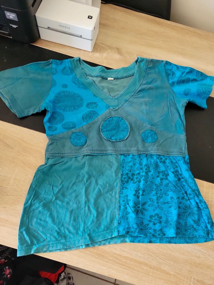 T-shirt bleu
