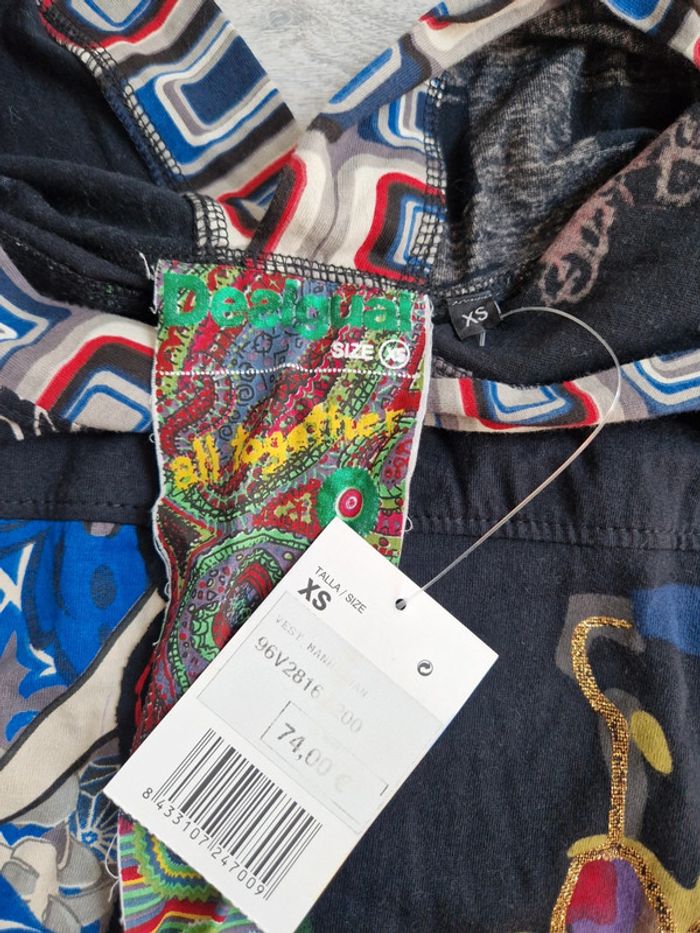 Robe desigual neuve avec étiquette XS - photo numéro 4