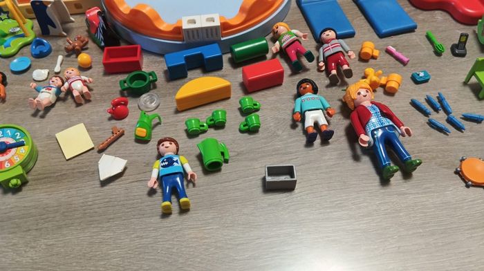 Playmobil école + espace crèche - photo numéro 10