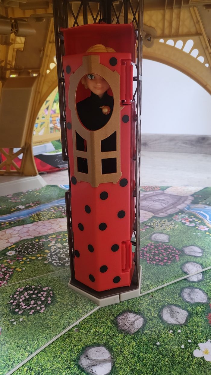 Playset Tour eiffel miraculous ladybug - photo numéro 8