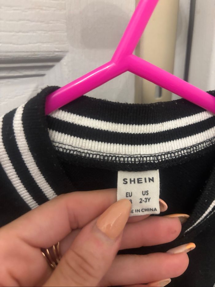 Veste bomber shein 2/3 ans - photo numéro 2