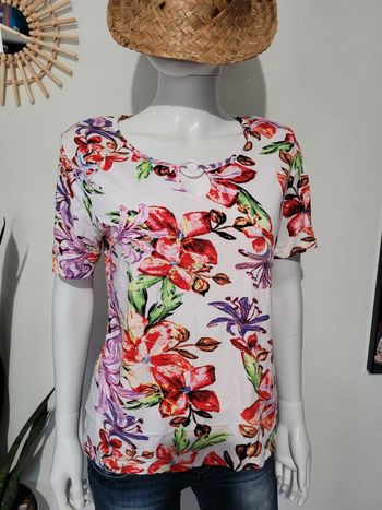 T shirt à fleurs