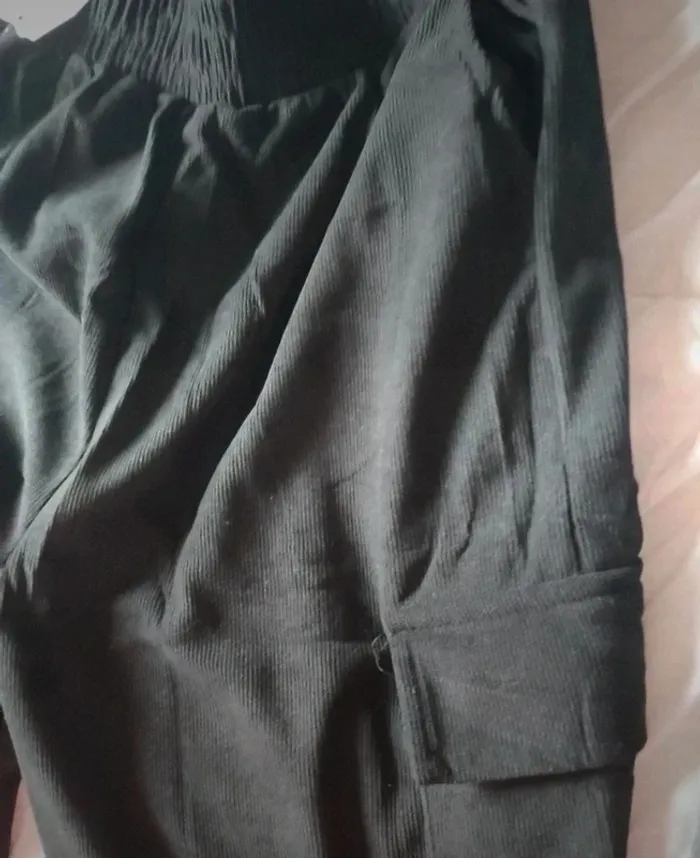 Palazzo pantaille large taille 4 / 42
Avec poches - photo numéro 3