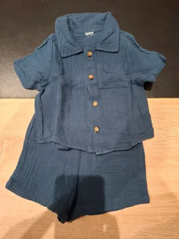Ensemble bleu nuit