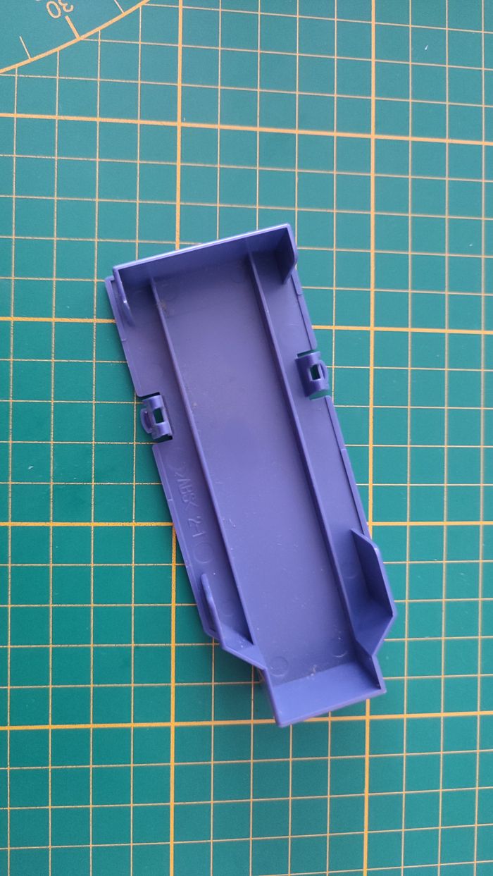 Cache serial port 1 ABS 2-1 pièce détachée console de jeux Nintendo Gamecube DOL-001 (EUR) #E37 - photo numéro 2