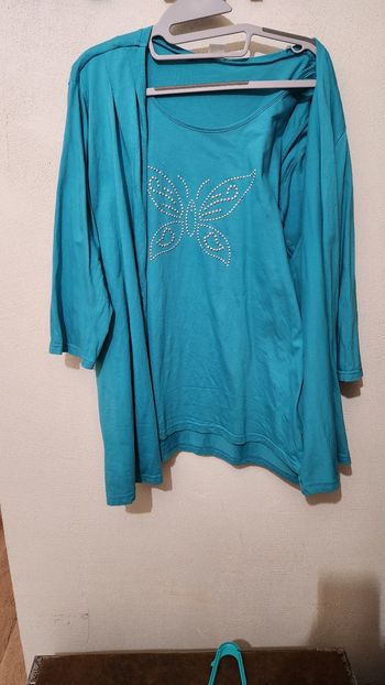 Tee-shirt  manches longues sur débardeur