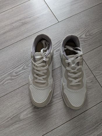 Basket neuves pointure 38