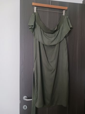 Robe kaki