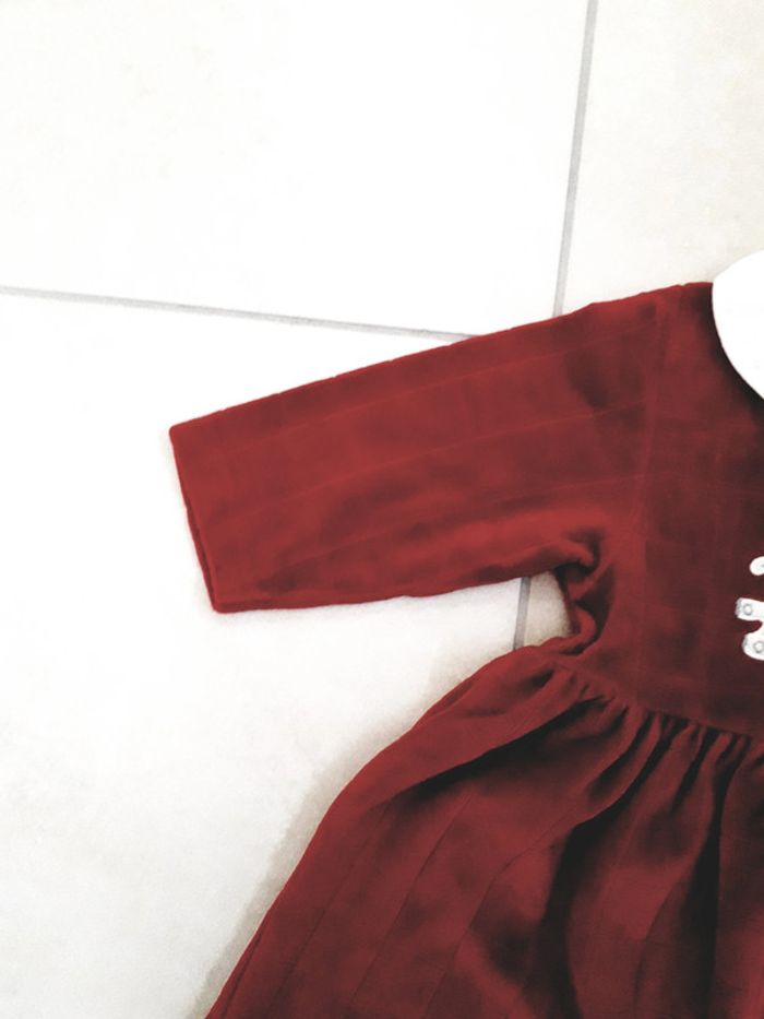 Robe velours rouge T 6 mois - photo numéro 7